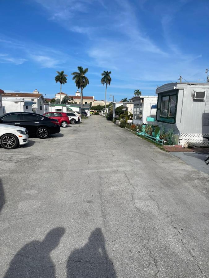 Beautiful mobile home in Hallandale beach Esterno foto